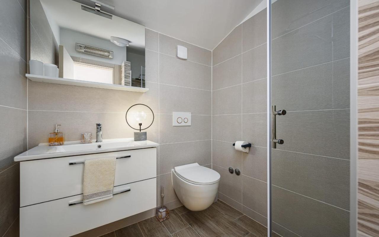 Valeria Apartment Divsici