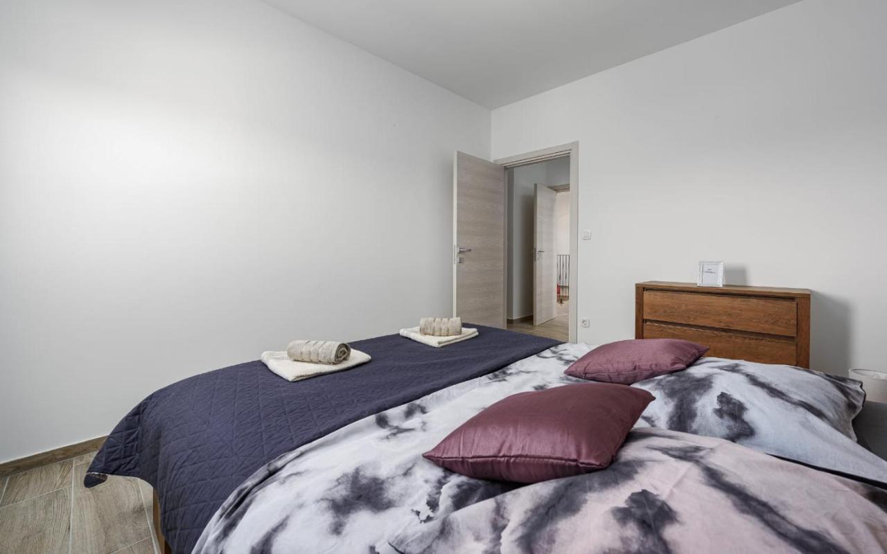 Valeria Apartma Divsici