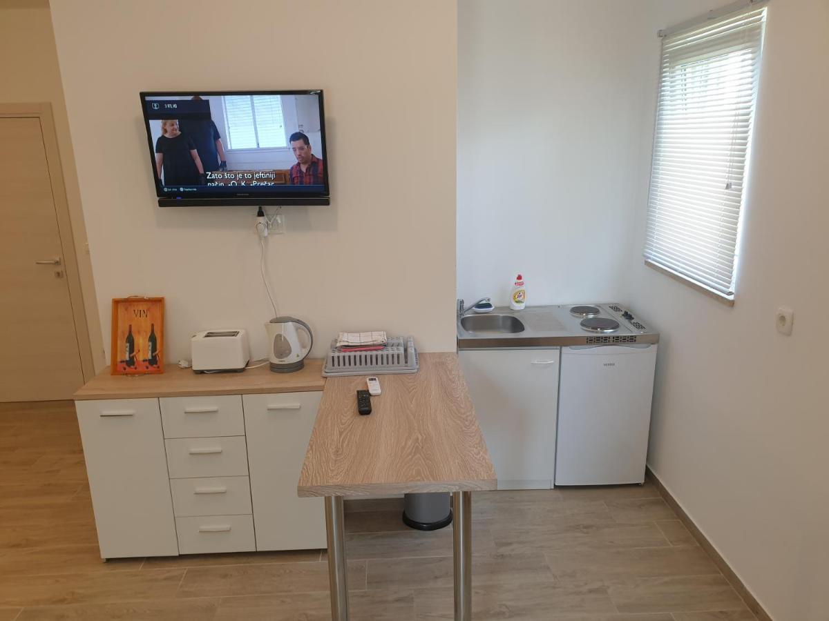 Valeria Apartment Divsici